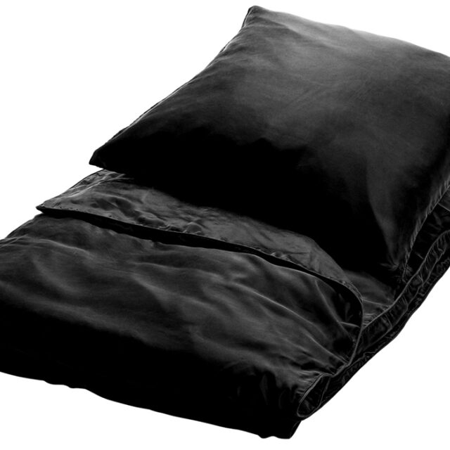 Silke sengetøj 200x200 cm - Ensfarvet sort sengetøj til dobbeltdyne - 100% Silke - Butterfly Silk