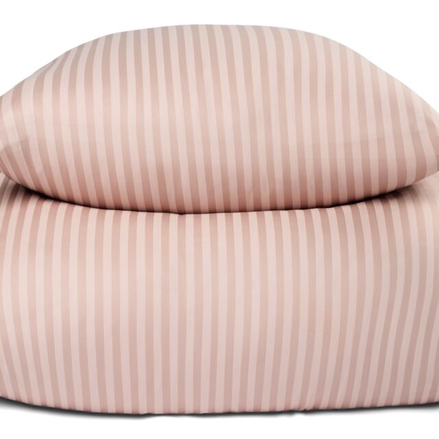 Sengetøj i 100% Bomuldssatin - 140x220 cm - Lyserødt ensfarvet sengesæt - Borg Living sengelinned