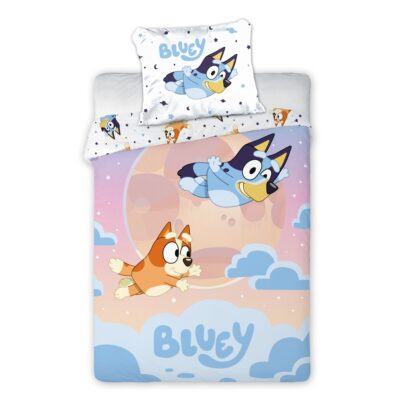 Bluey sengetøj - 100% bomuld - Børnesengetøj 140x200 cm - Bluey og Bingo i skyerne